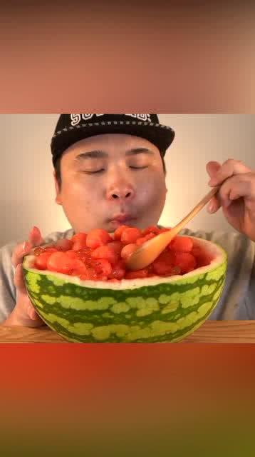 吃瓜哥哥不吃瓜下一句